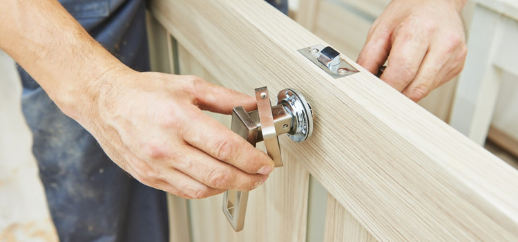 interior door repair Lealman