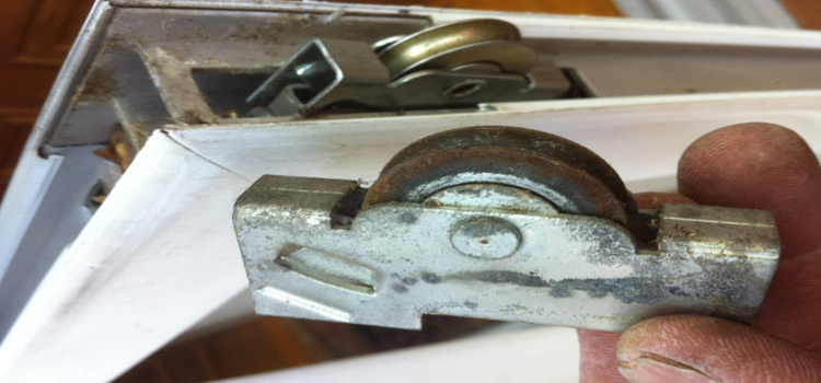 screen door roller repair in Lealman